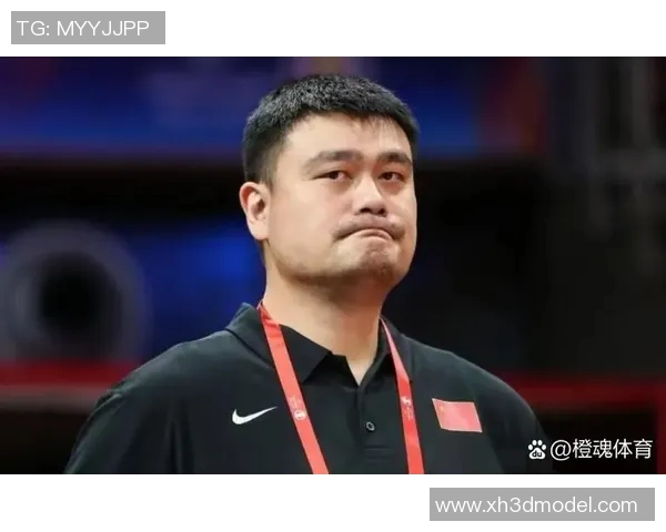 同事在咖啡馆偶遇姚明亲密交流引发一场篮球话题的热烈讨论