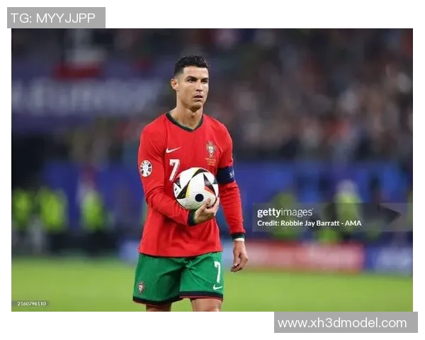 足球明星挥手瞬间集锦图文全览展现他们的风采与魅力