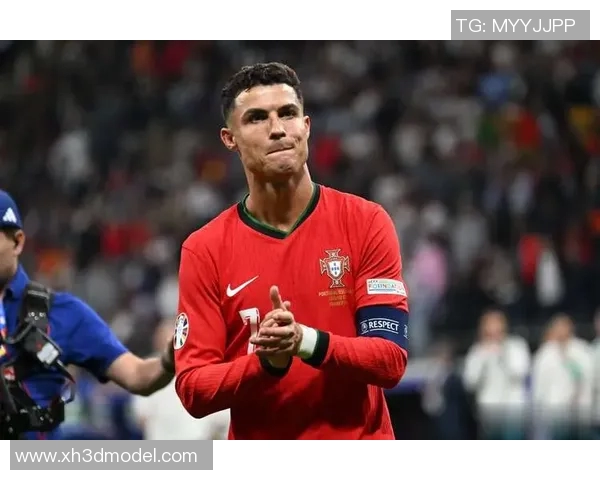 美国足球明星C罗的传奇之路与全球影响力探秘